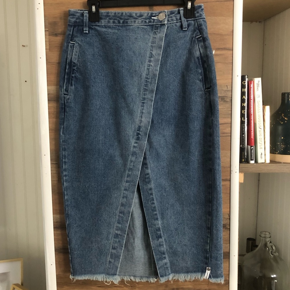 One x teaspoon blue society wrap skirt